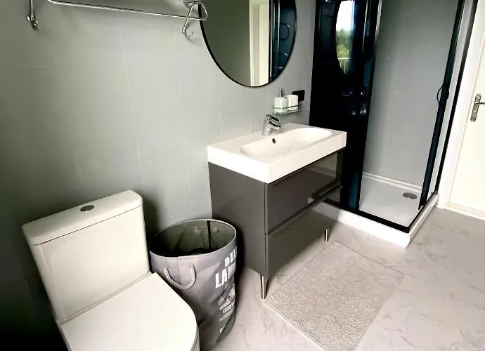 Panoramic View Ph By The Sea דירה פלאנגה